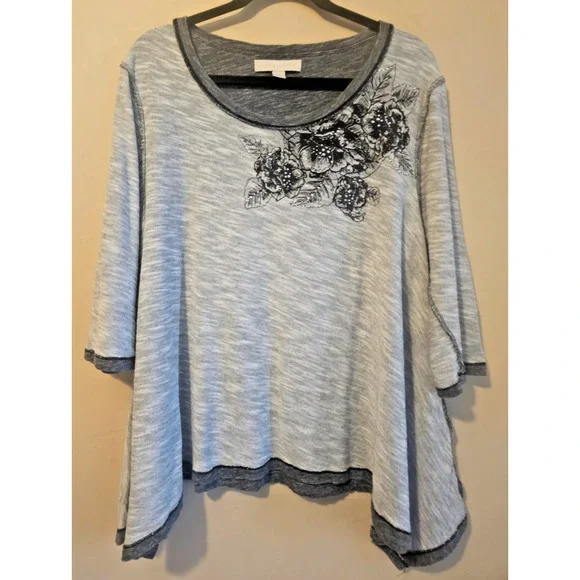 Laura Ashley Shirt Top XL Womens Gray Floral Sleeves Pull On Rhinestones - Picture 1 of 5